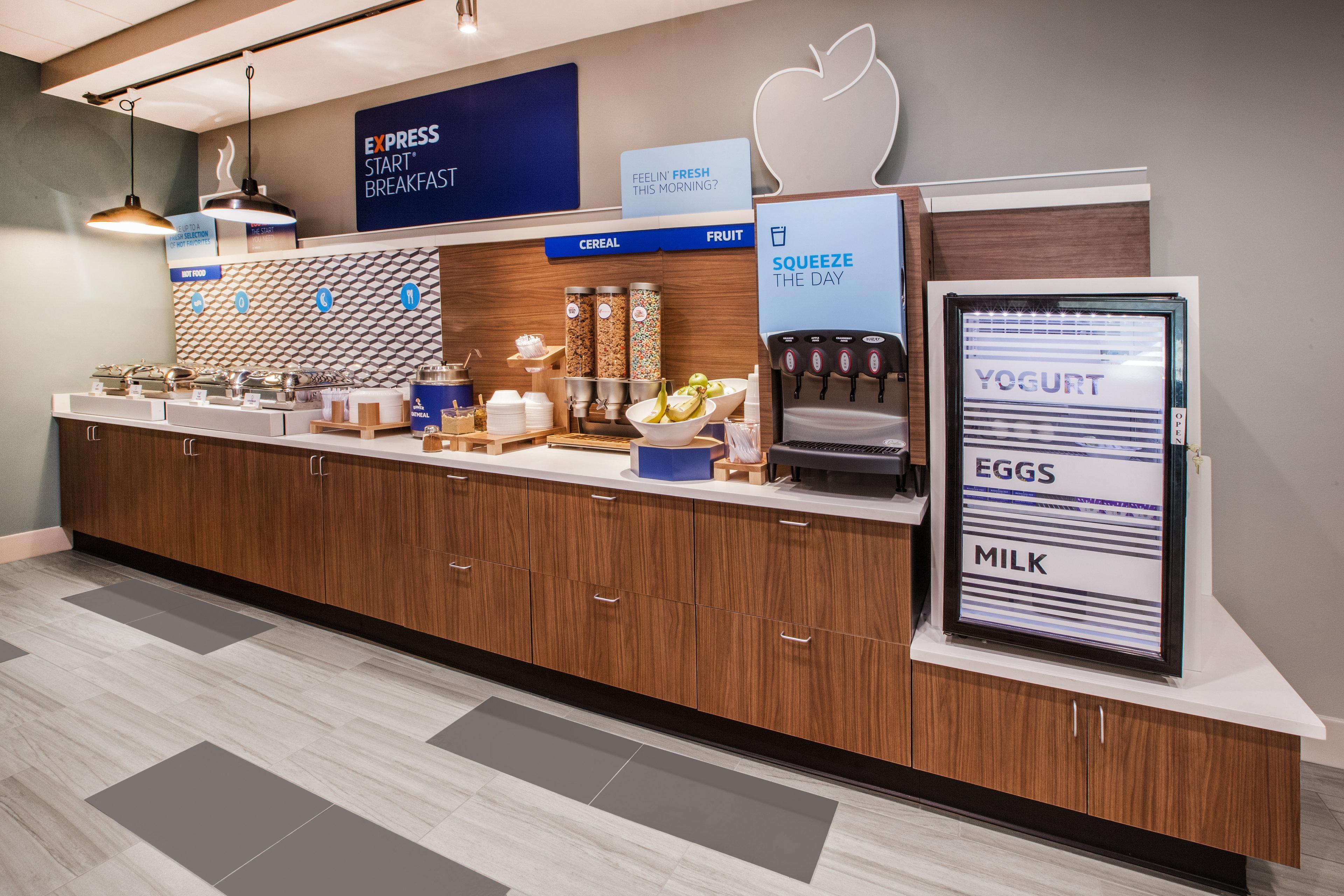 Holiday Inn Express & Suites Detroit - Farmington Hills By Ihg Northville Dış mekan fotoğraf